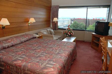 Gouverneur Hotel 3*